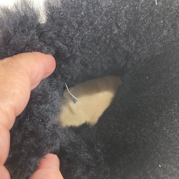 UGG Big Girls Sz 5 Black Suede Shortie Boots Shearling Lined Pull On Winter Fall - Picture 5 of 7
